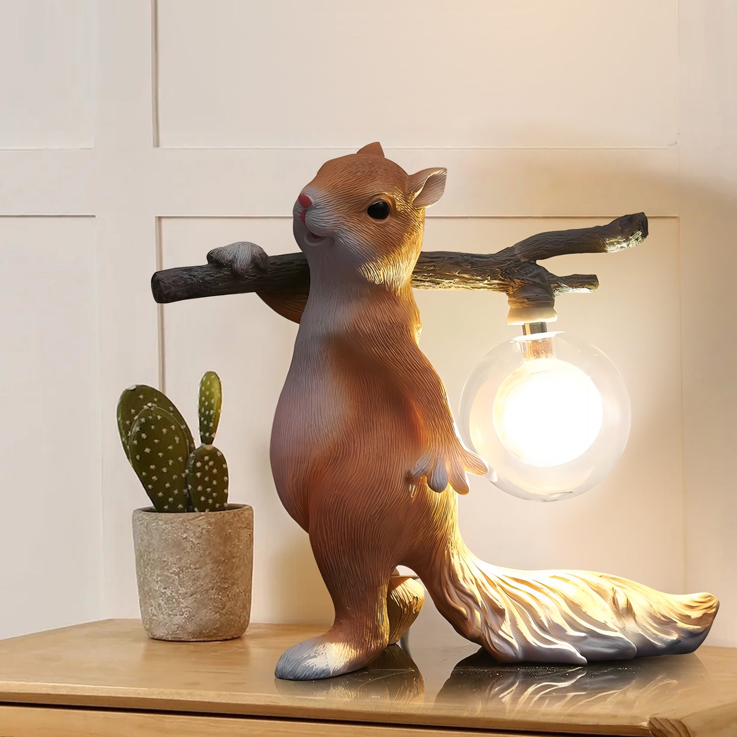 Squirrel Table Lamp