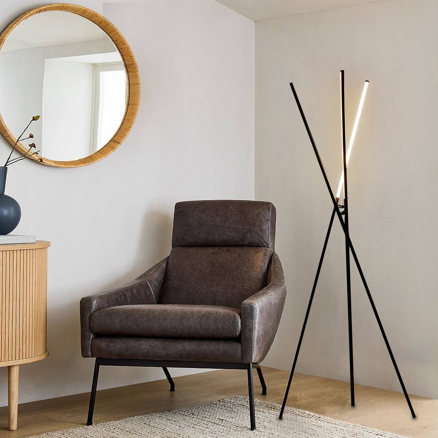 Three-pronged Vertical Floor Lamp