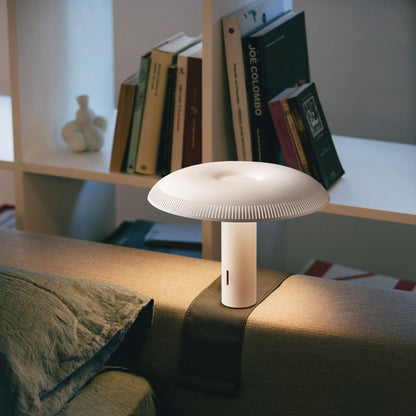 W203 Ilumina Table Lamp